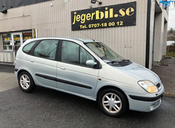 Renault_Scenic_1.6-2002 